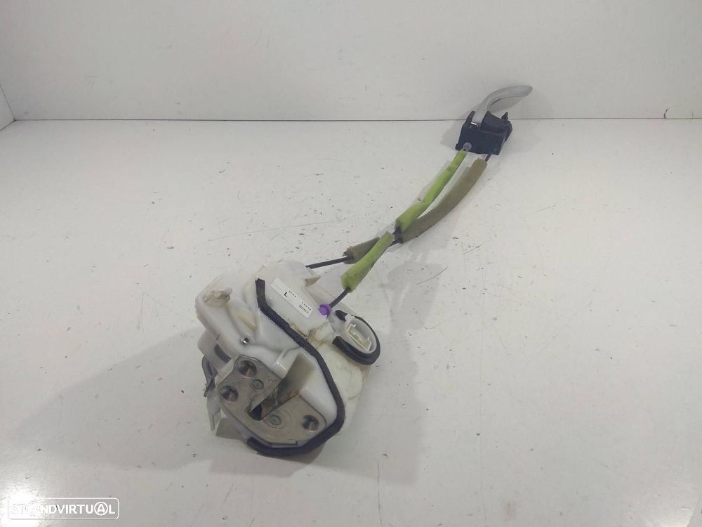 FECHADURA PORTA TRASEIRA DIREITA MAZDA 3 - 1