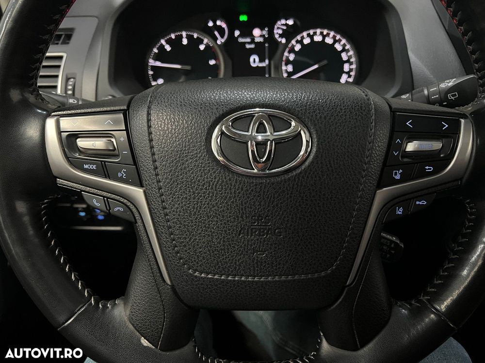 Toyota Land Cruiser 2.8l D-4D 204 CP A/T Luxury Black Matte Edition - 8