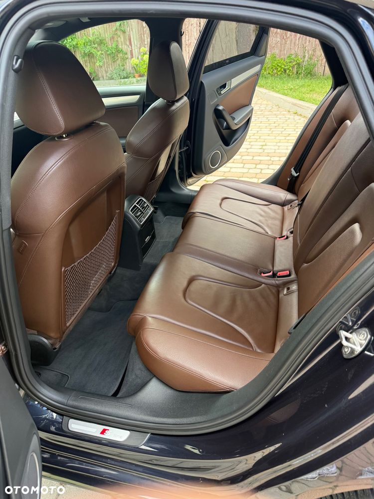 Audi A4 Limousine - 25