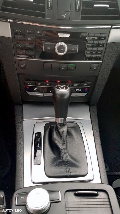 Mercedes-Benz E 220 CDI DPF BlueEFFICIENCY 7G-TRONIC Avantgarde - 11