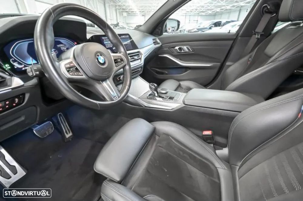BMW 330 e Pack Desportivo M Auto - 4