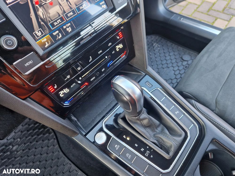 Volkswagen Passat - 5