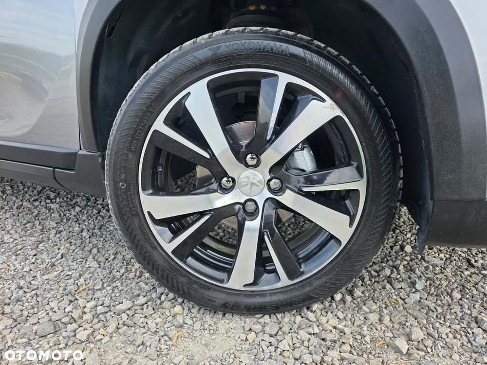 Peugeot 2008 BlueHDi 100 STOP & START Allure - 33