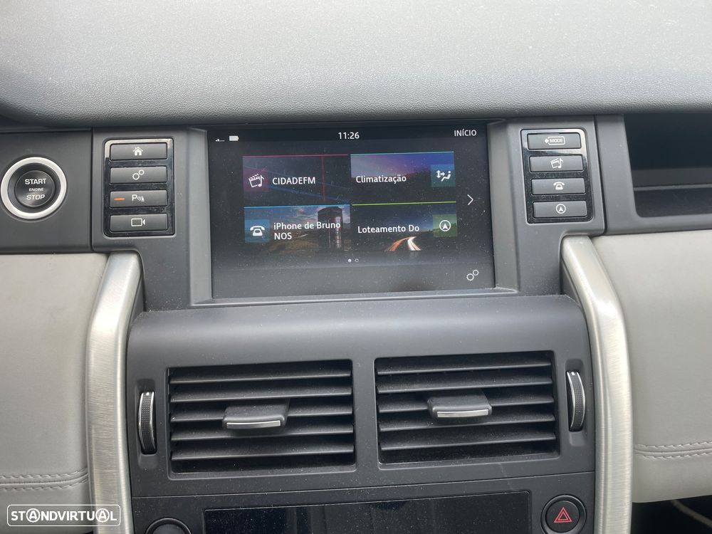 Land Rover Discovery Sport 2.0 TD4 HSE Luxury - 32