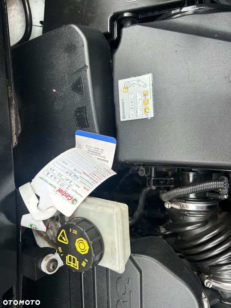 Ford Transit Connect - 17