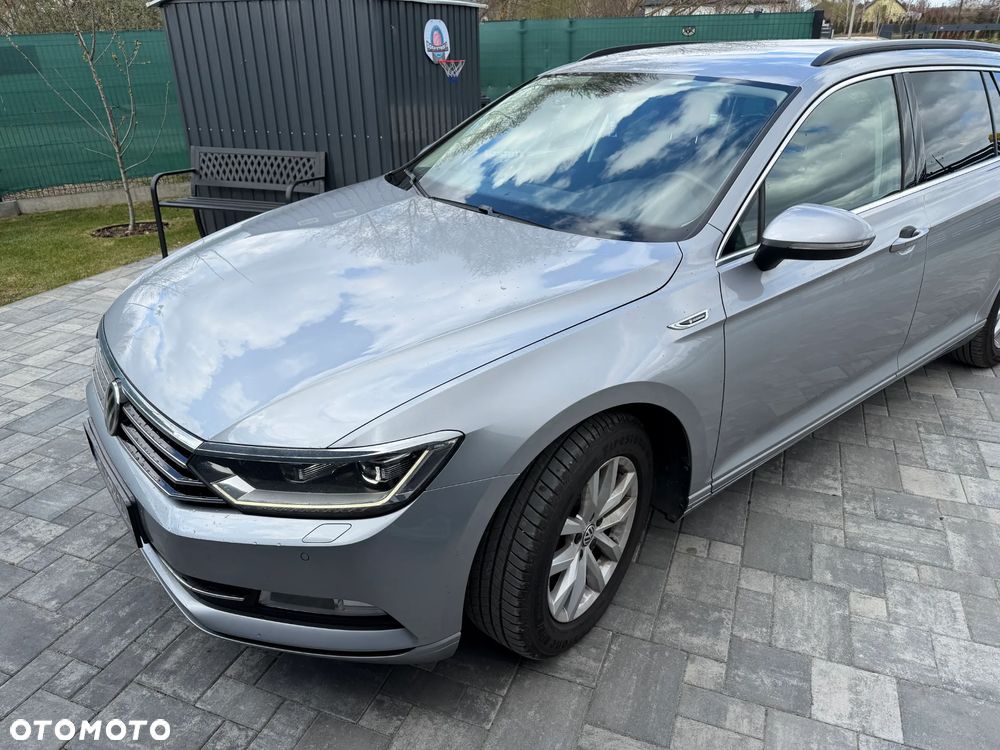 Volkswagen Passat 2.0 TDI SCR DSG Comfortline - 10