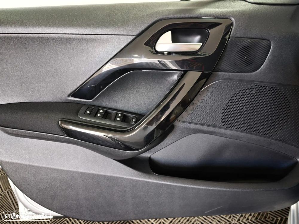 Peugeot 208 1.6 BlueHDi Active - 19