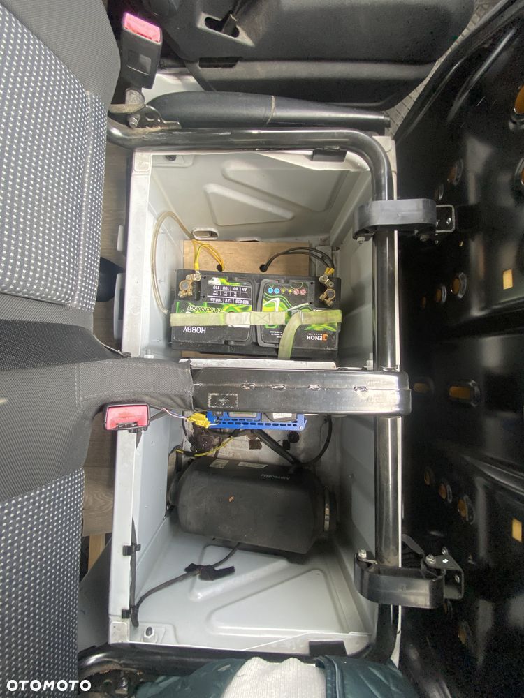 Mercedes-Benz Sprinter - 23