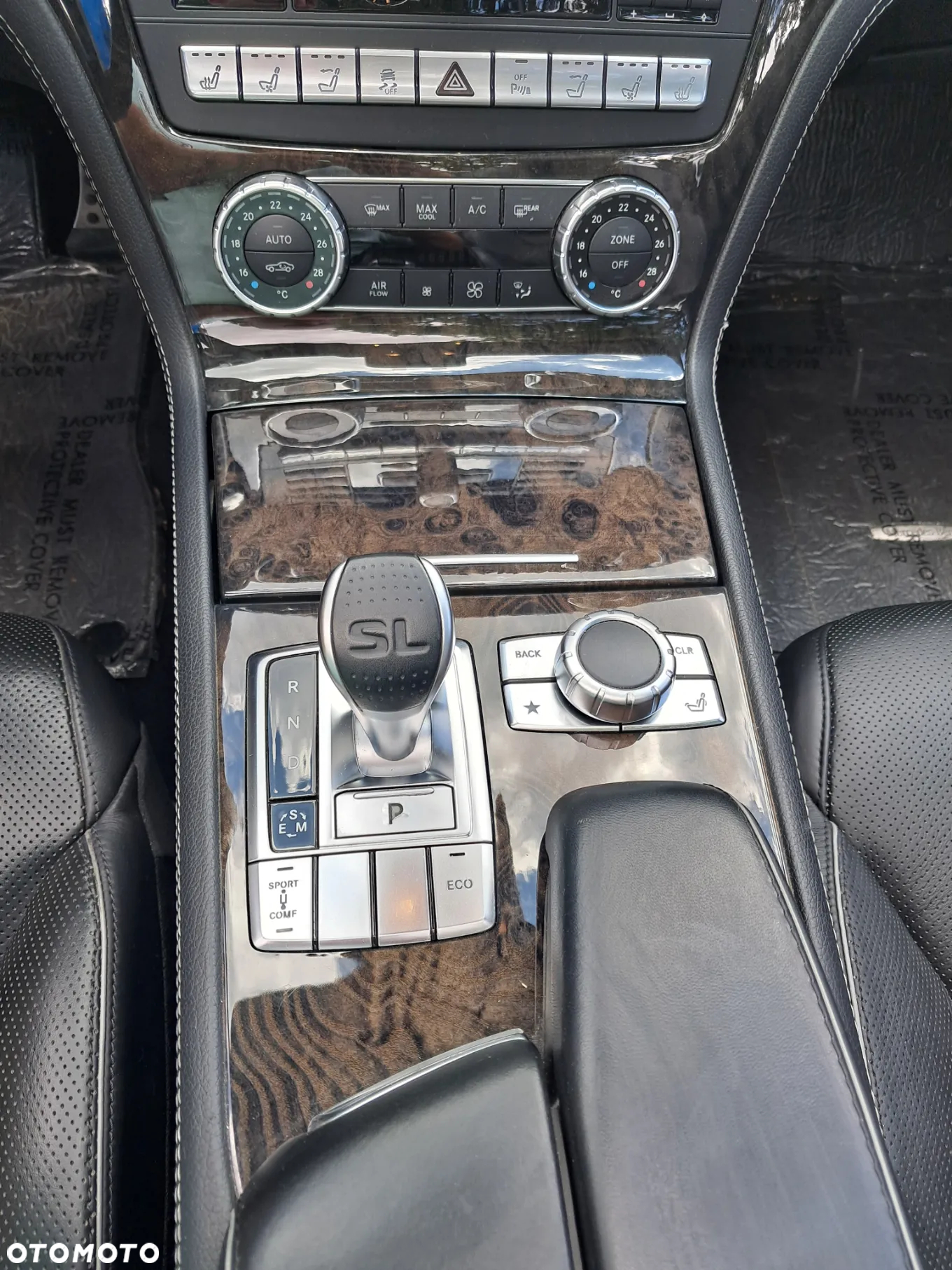 Mercedes-Benz SL - 25