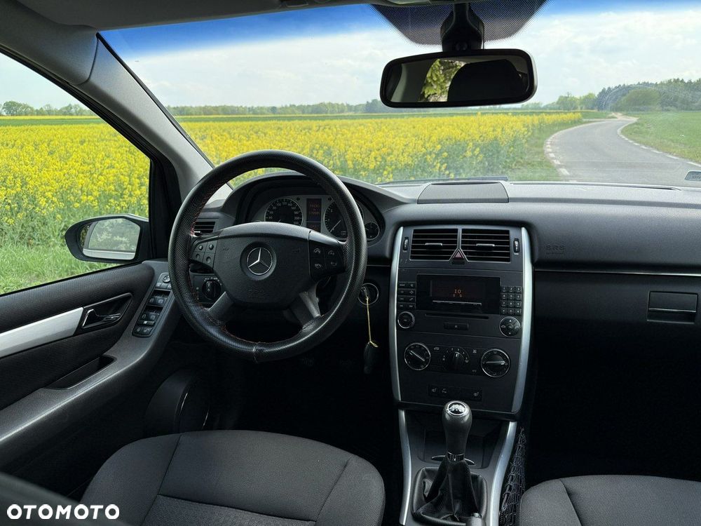 Mercedes-Benz Klasa B 150 Special Edition - 20