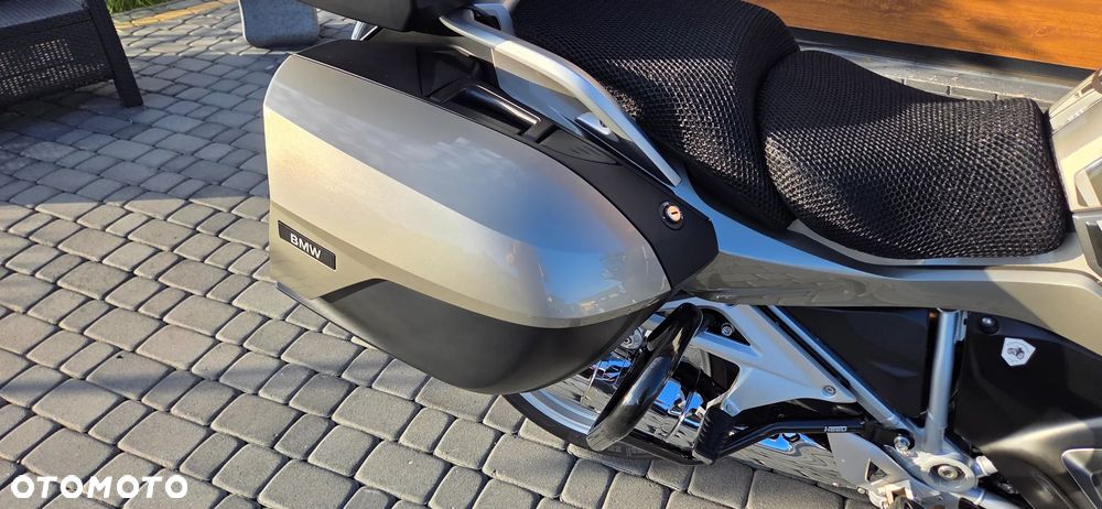 BMW R - 8