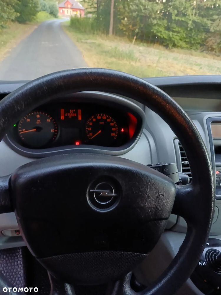Opel Vivaro - 5
