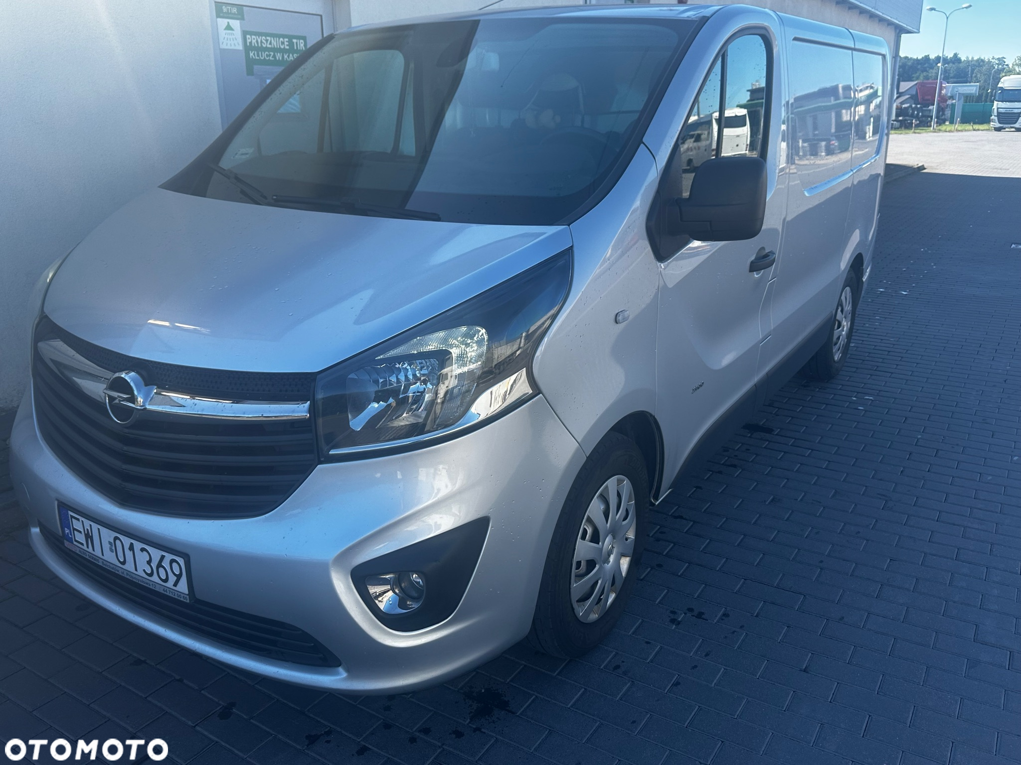 Opel Vivaro - 2