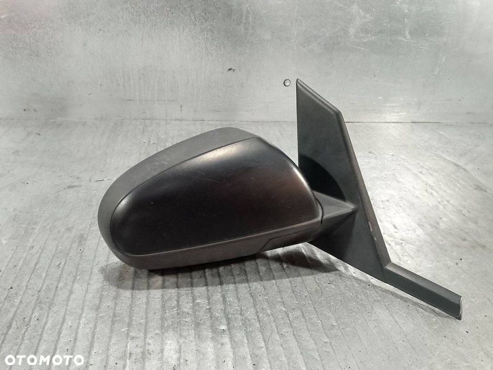 LUSTERKO PRAWE MITSUBISHI COLT VI - 1