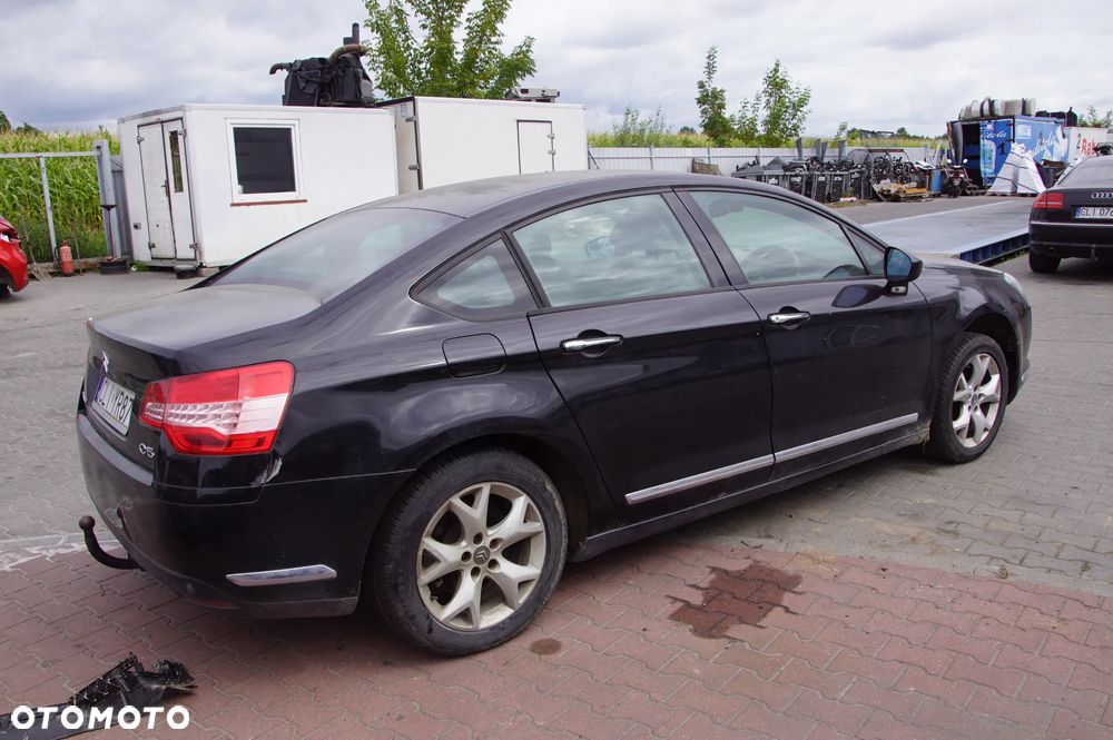 Auto na części - Citroen C5 II X7 1.6 HDI 110 KM 9HZ BE4R KTV 2008R Silnik Skrzynia Drzwi Szyba Błotnik Klapa Lampa Deska Kokpit Sterownik Moduł Kierownica Licznik - 5