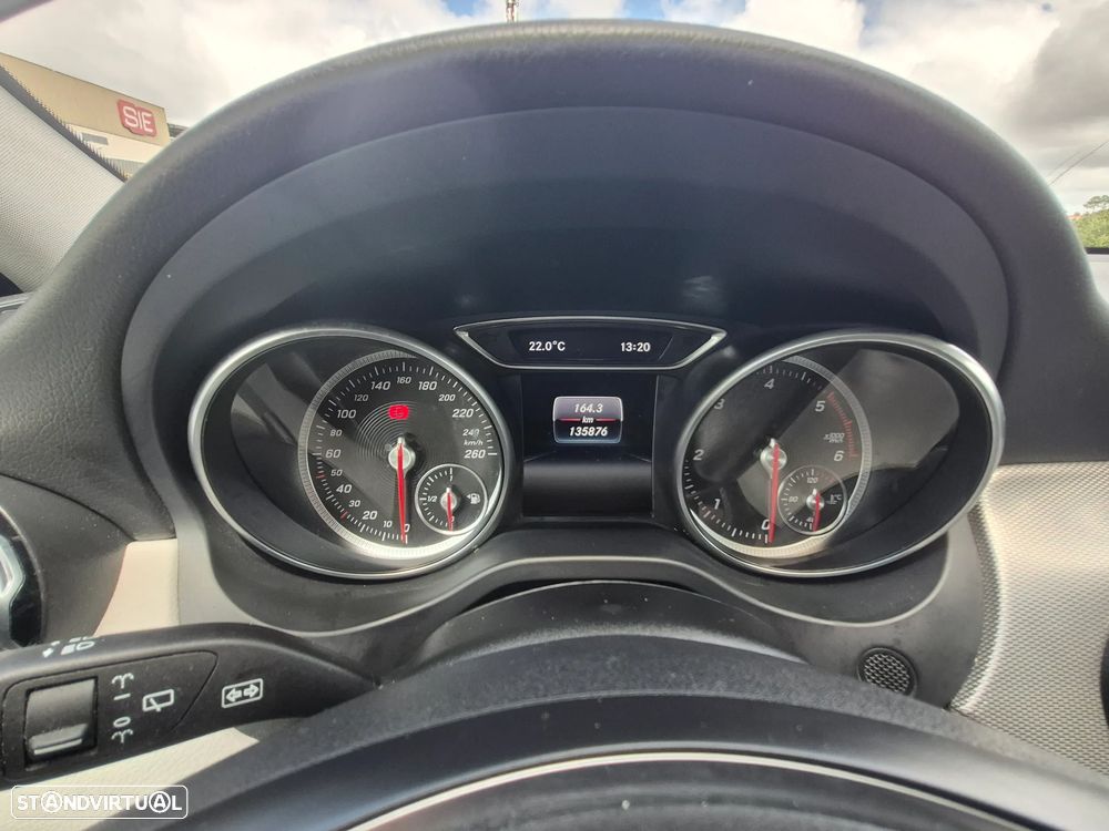 Mercedes-Benz GLA 180 (CDI) d Urban - 13