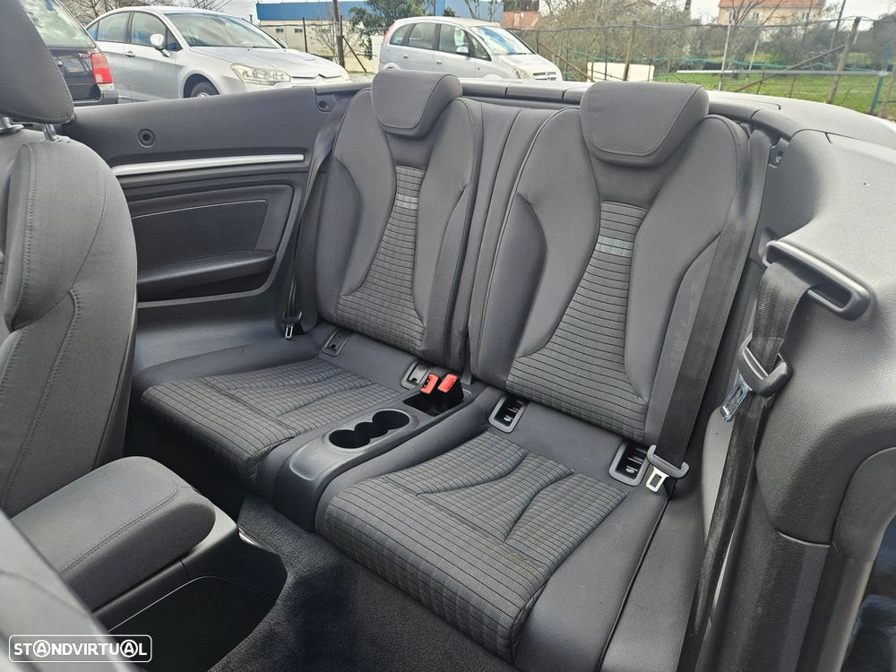 Audi A3 Cabrio 1.6 TDi S-line - 22
