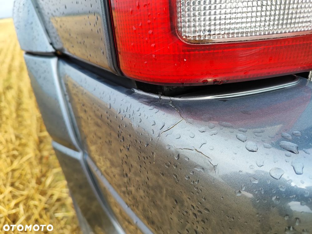 Suzuki Grand Vitara 2.0 HDi - 10