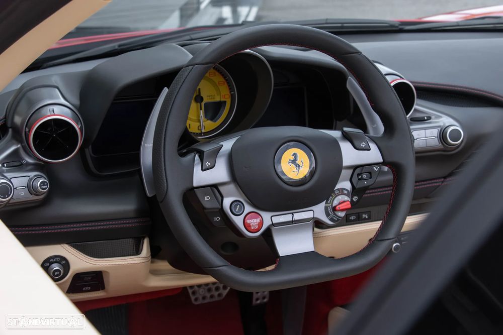 Ferrari F8 Tributo Spider - 39