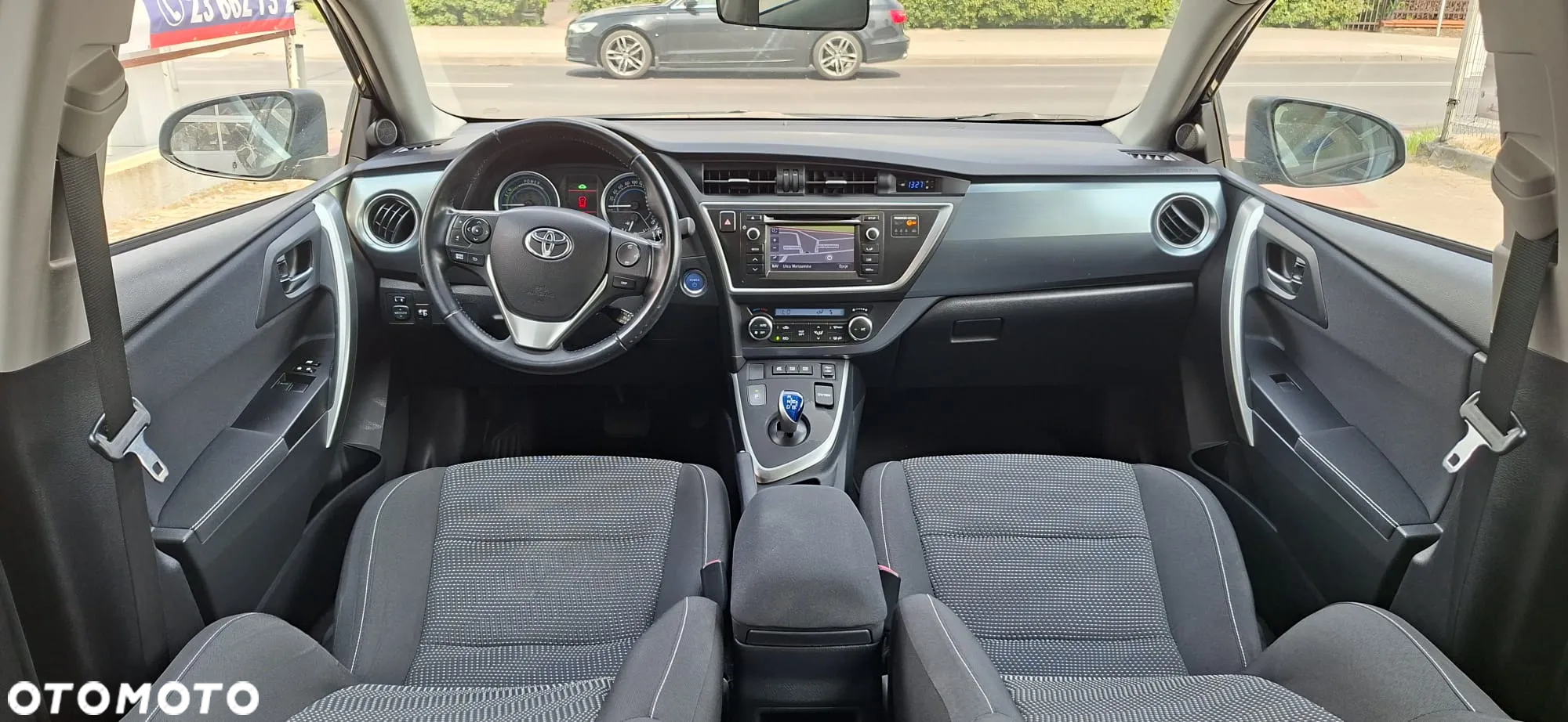 Toyota Auris - 10