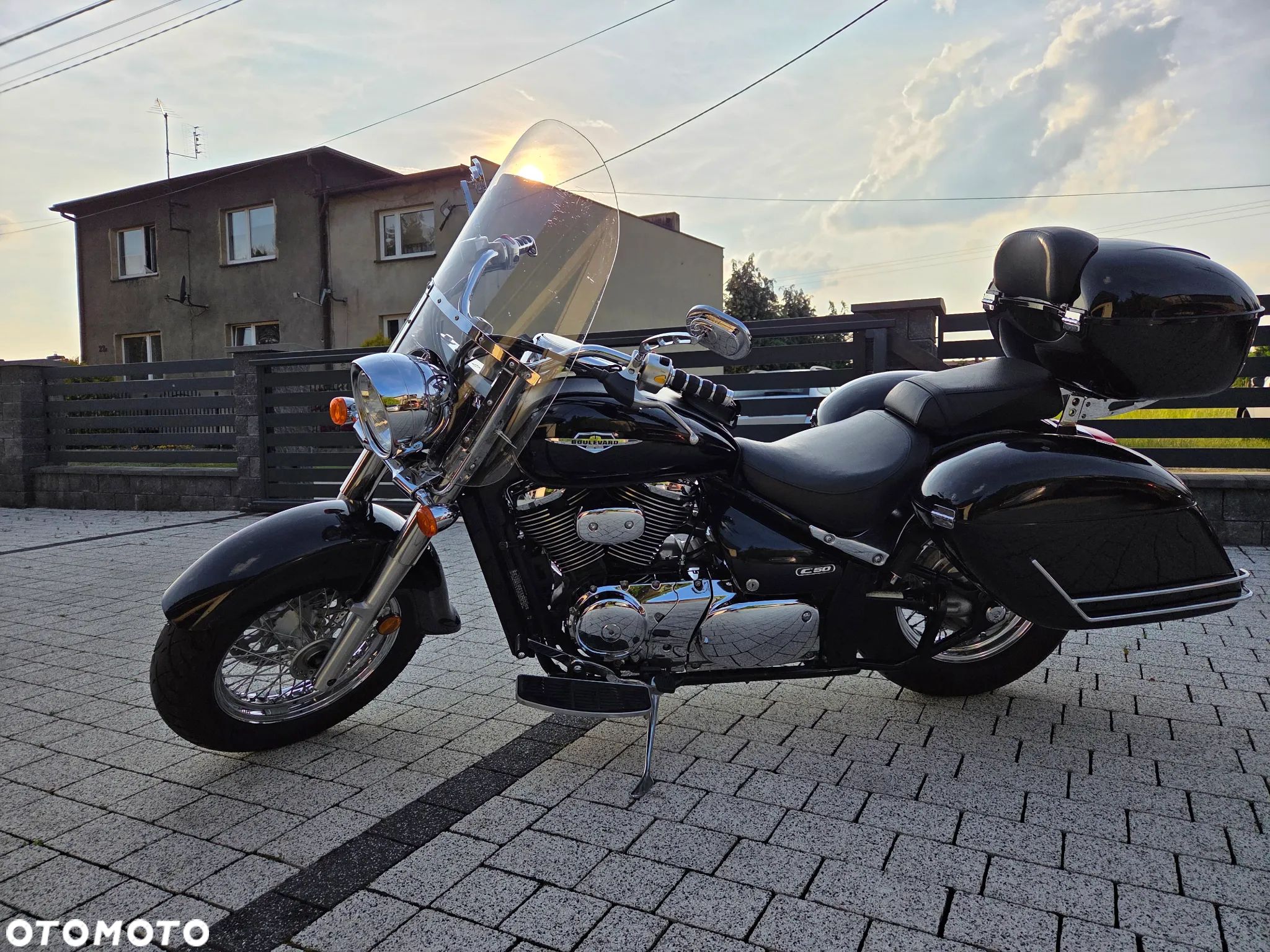 Suzuki VL 800 Volusia - Boulevard C50 - 1
