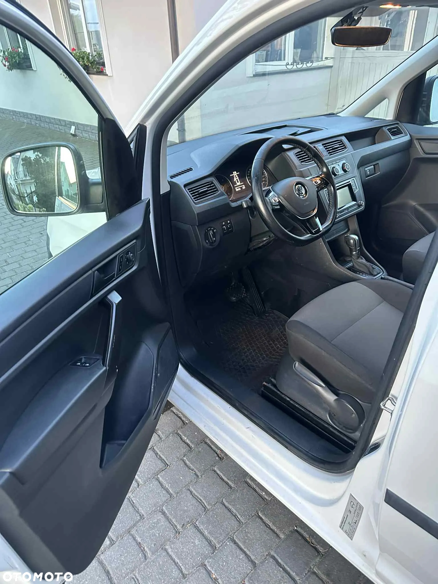 Volkswagen Caddy - 14