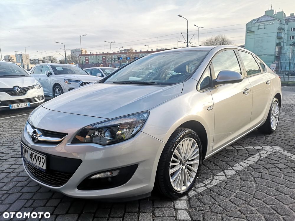 Opel Astra 1.4 T Enjoy - 1
