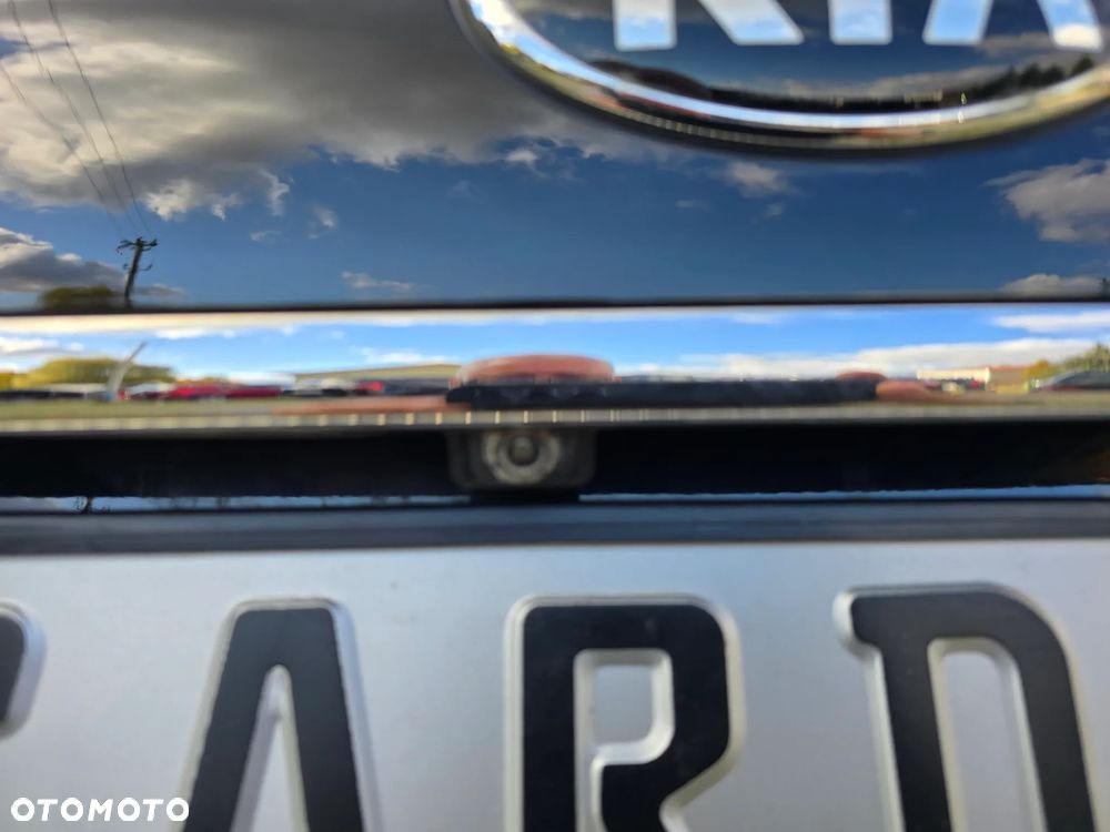 Kia Carens 1.7 CRDi Spirit - 12
