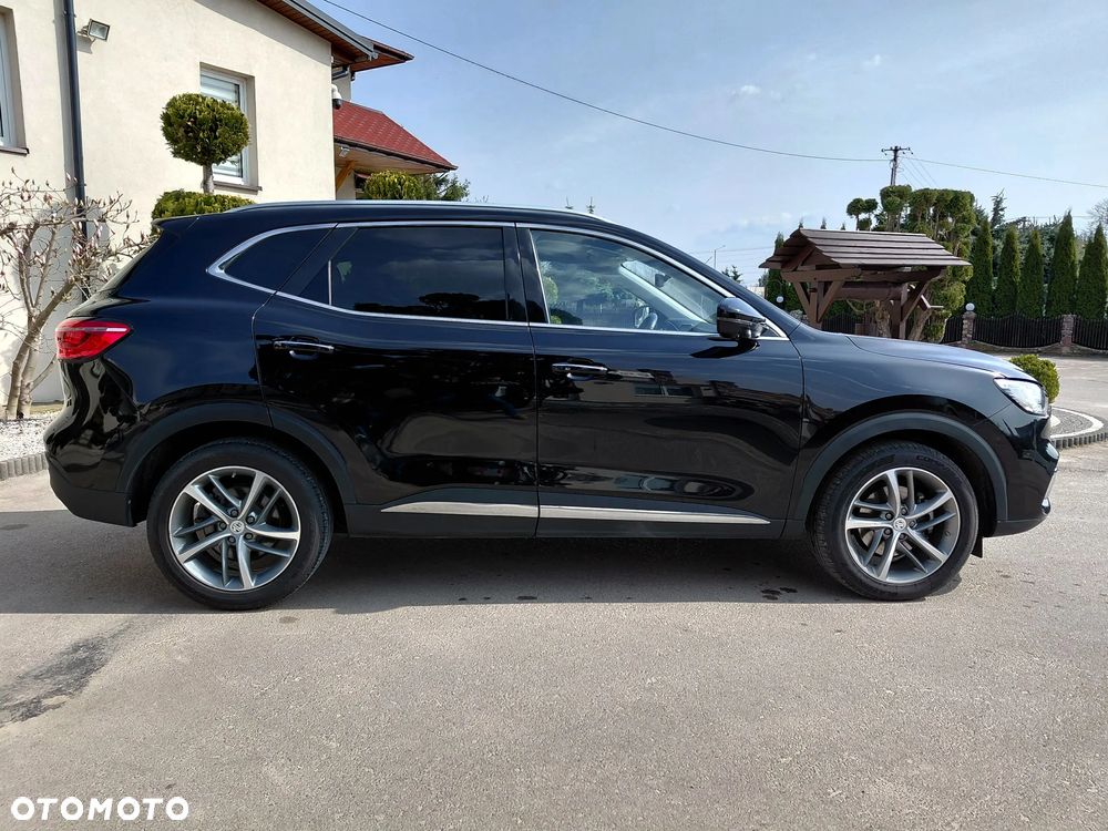 MG HS 1.5 T-GDI Exclusive DCT - 11