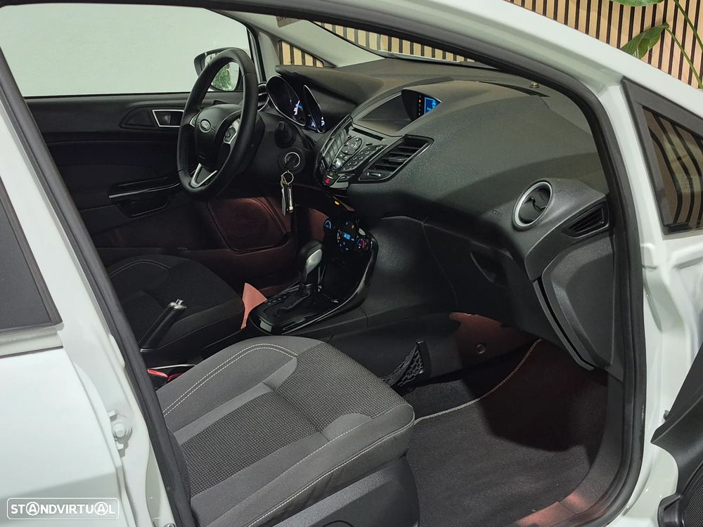 Ford Fiesta 1.0 T EcoBoost Titanium PowerShift - 11