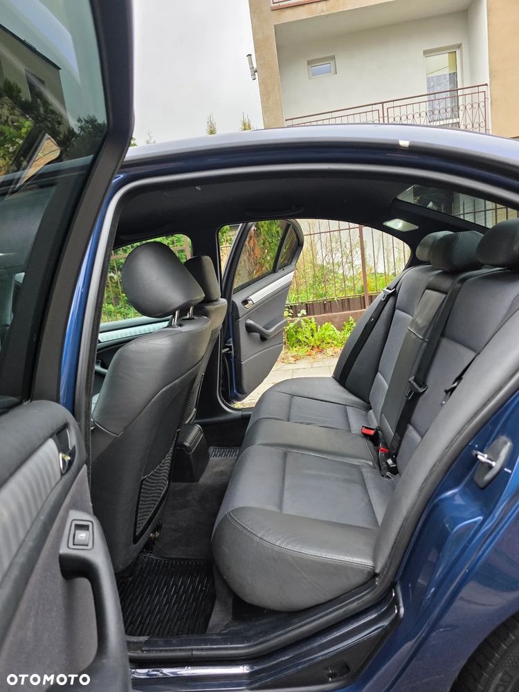 BMW Seria 3 318i - 20