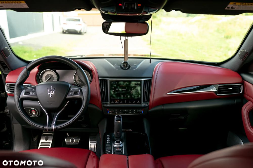 Maserati Levante - 18