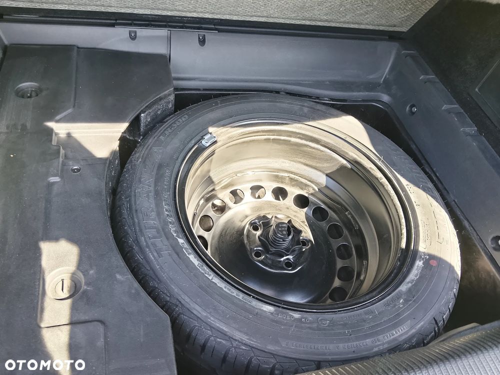 Volkswagen Passat 2.0 TSI Sportline - 13