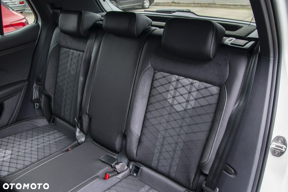 Volkswagen T-Cross - 22
