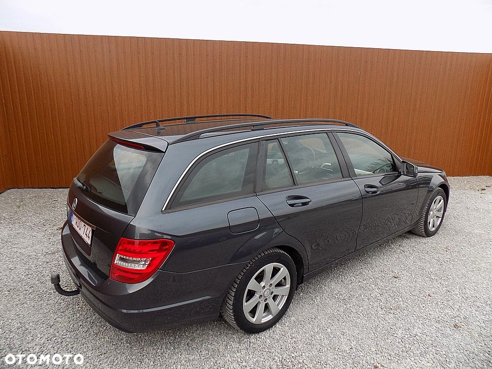 Mercedes-Benz Klasa C 200 CDI DPF (BlueEFFICIENCY) - 4