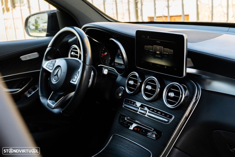Mercedes-Benz GLC 220 d 4Matic 9G-TRONIC AMG Line - 32