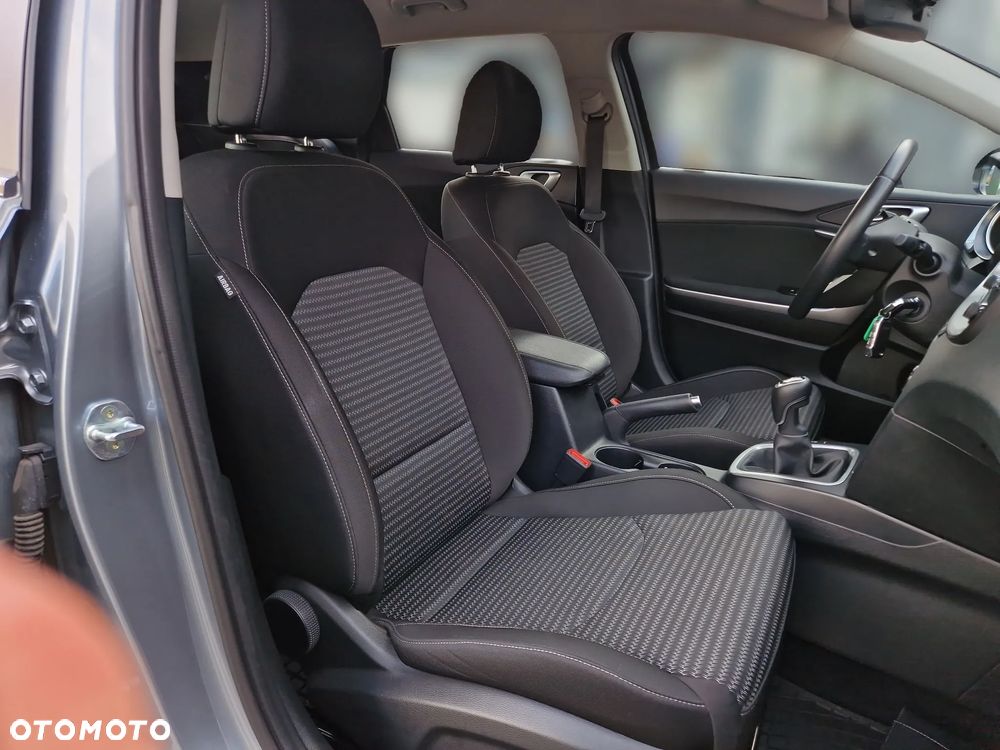 Kia Ceed 1.5 T-GDI M - 25