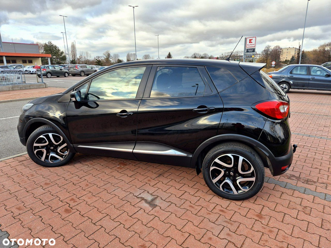 Renault Captur - 32