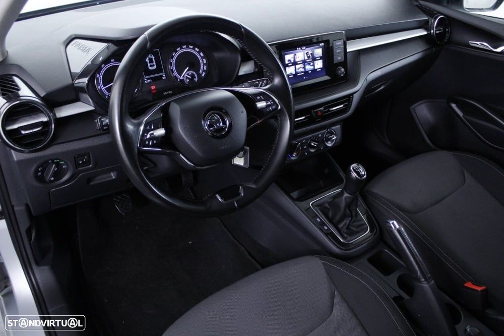 Skoda Fabia 1.0 MPI Selection - 32