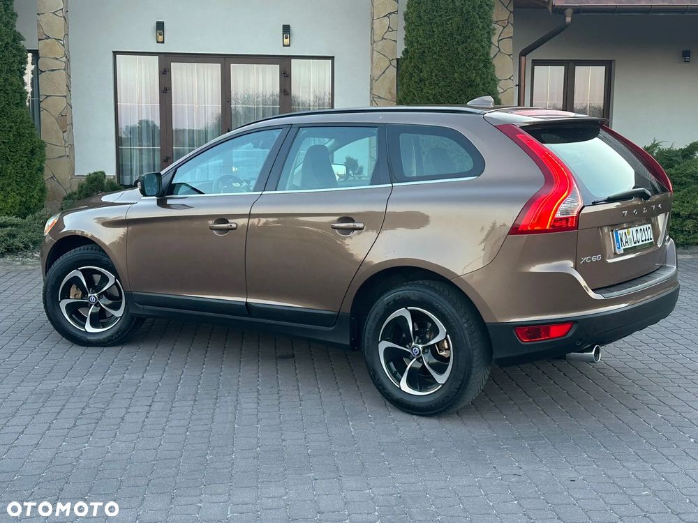 Volvo XC 60 2.4D DRIVe - 21