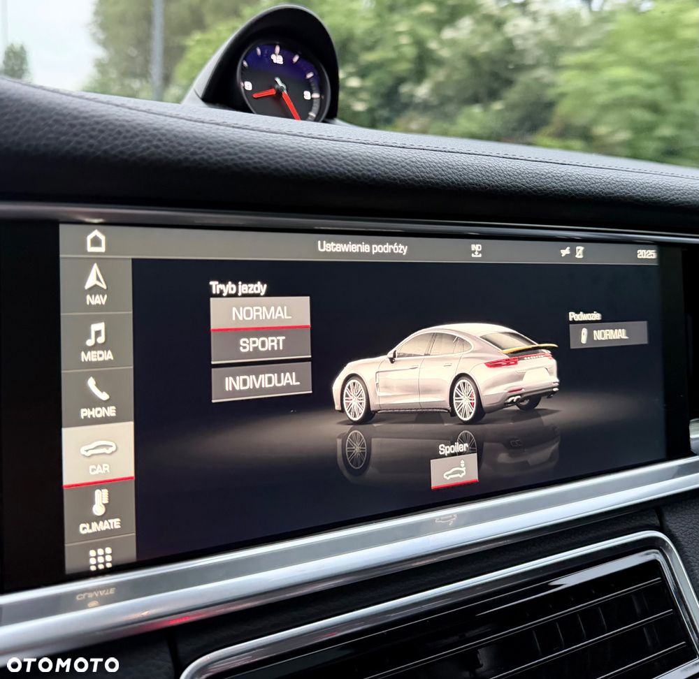 Porsche Panamera - 39