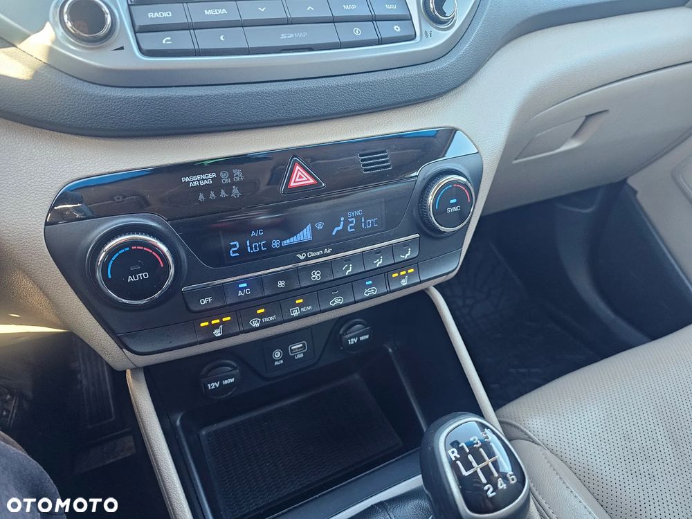 Hyundai Tucson 1.7 CRDI BlueDrive Style 2WD - 13