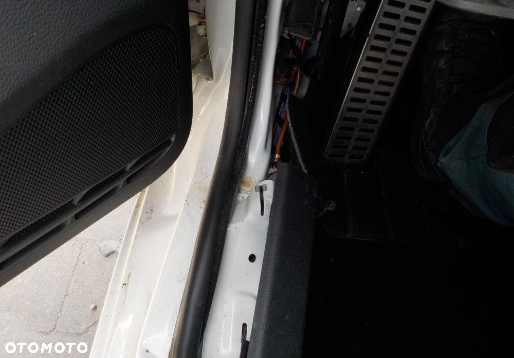 Volkswagen Golf - 25