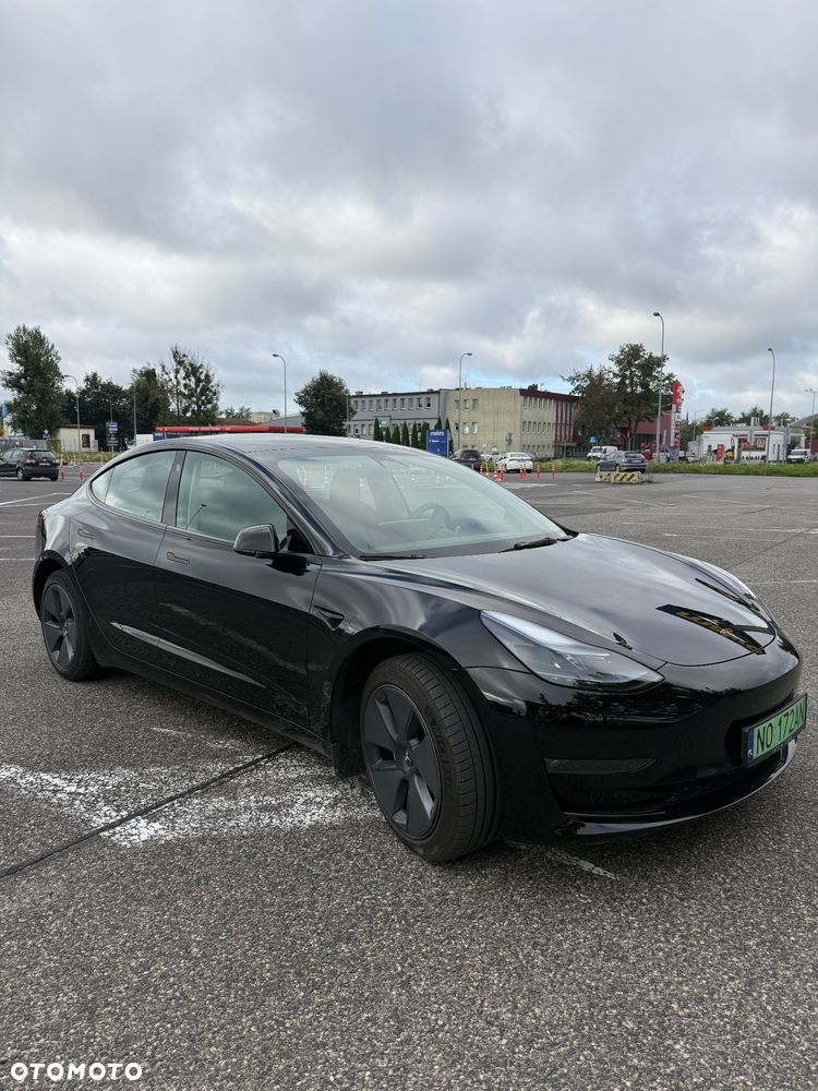 Tesla Model 3 AWD - 2