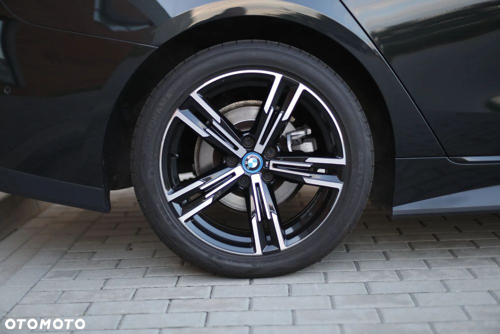 BMW Seria 4 420d xDrive mHEV - 17
