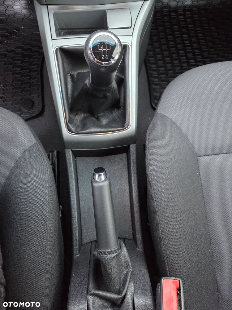 Opel Astra - 19