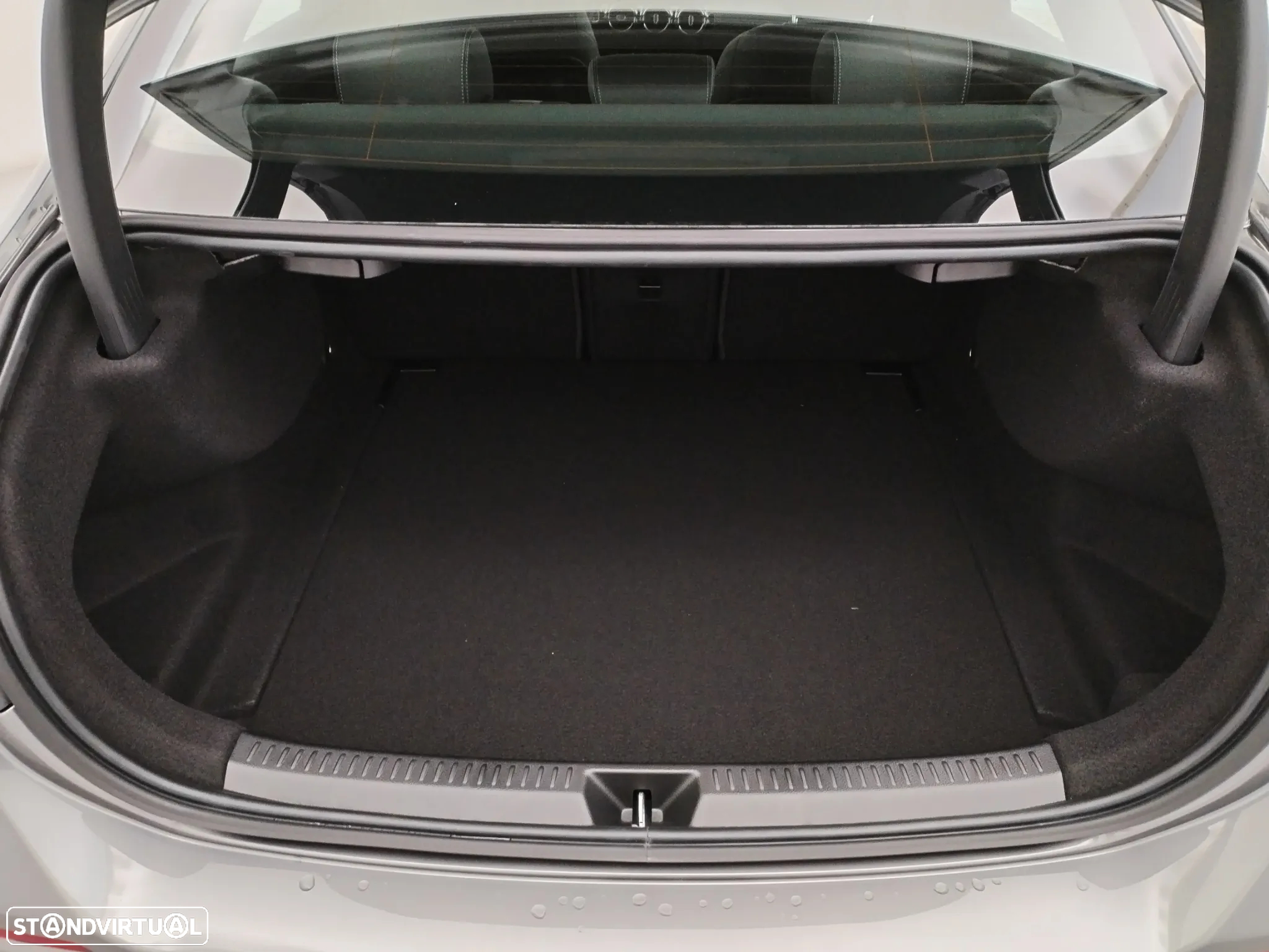 Mercedes-Benz A 200 Limousine Standard - 14