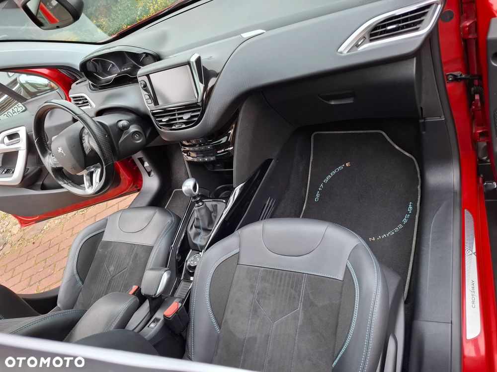 Peugeot 2008 1.5 BlueHDi Crossway - 29