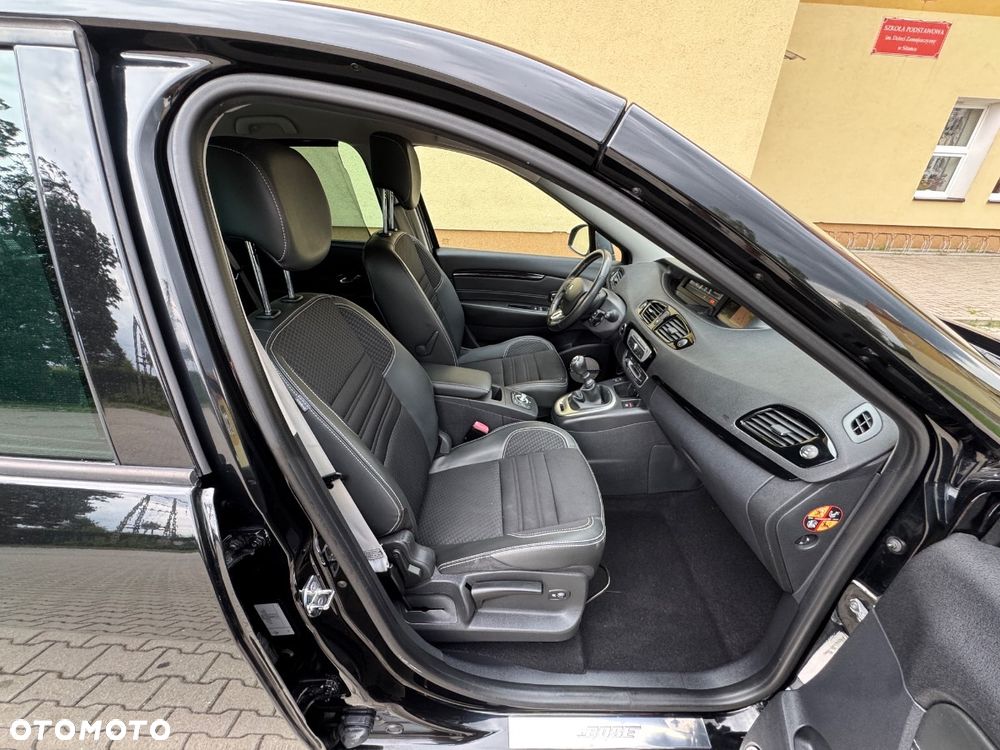 Renault Scenic 1.5 dCi Bose - 11