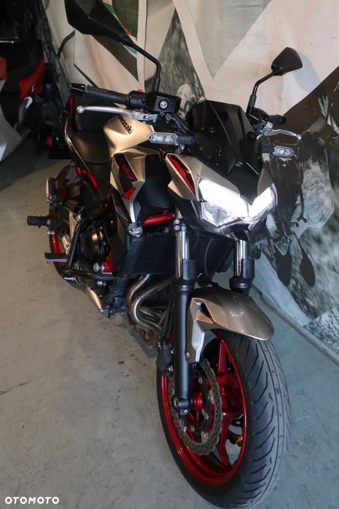 Kawasaki Z 650 - 18